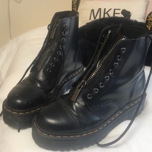 Dr. Martens Sinclair Smooth Boots